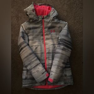 Excellent condition never worn under armour warm jacket